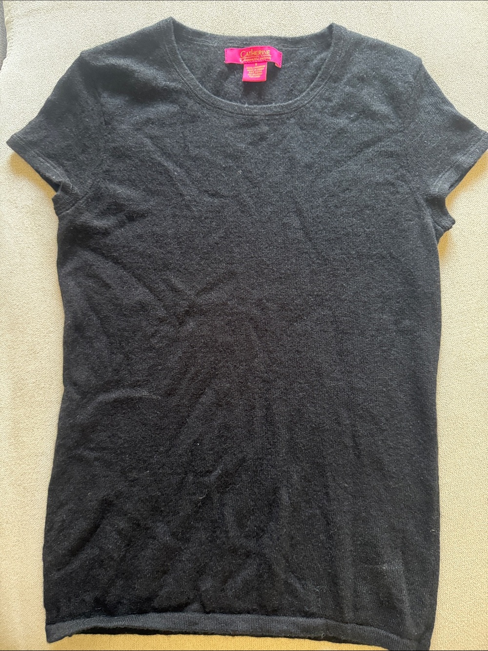 Catherine - Cashmere Black Cap Sleeve Tee